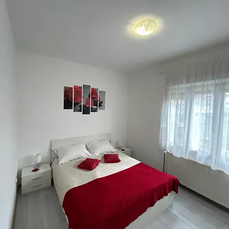 Ap Isabella With Private Pool Apartman *